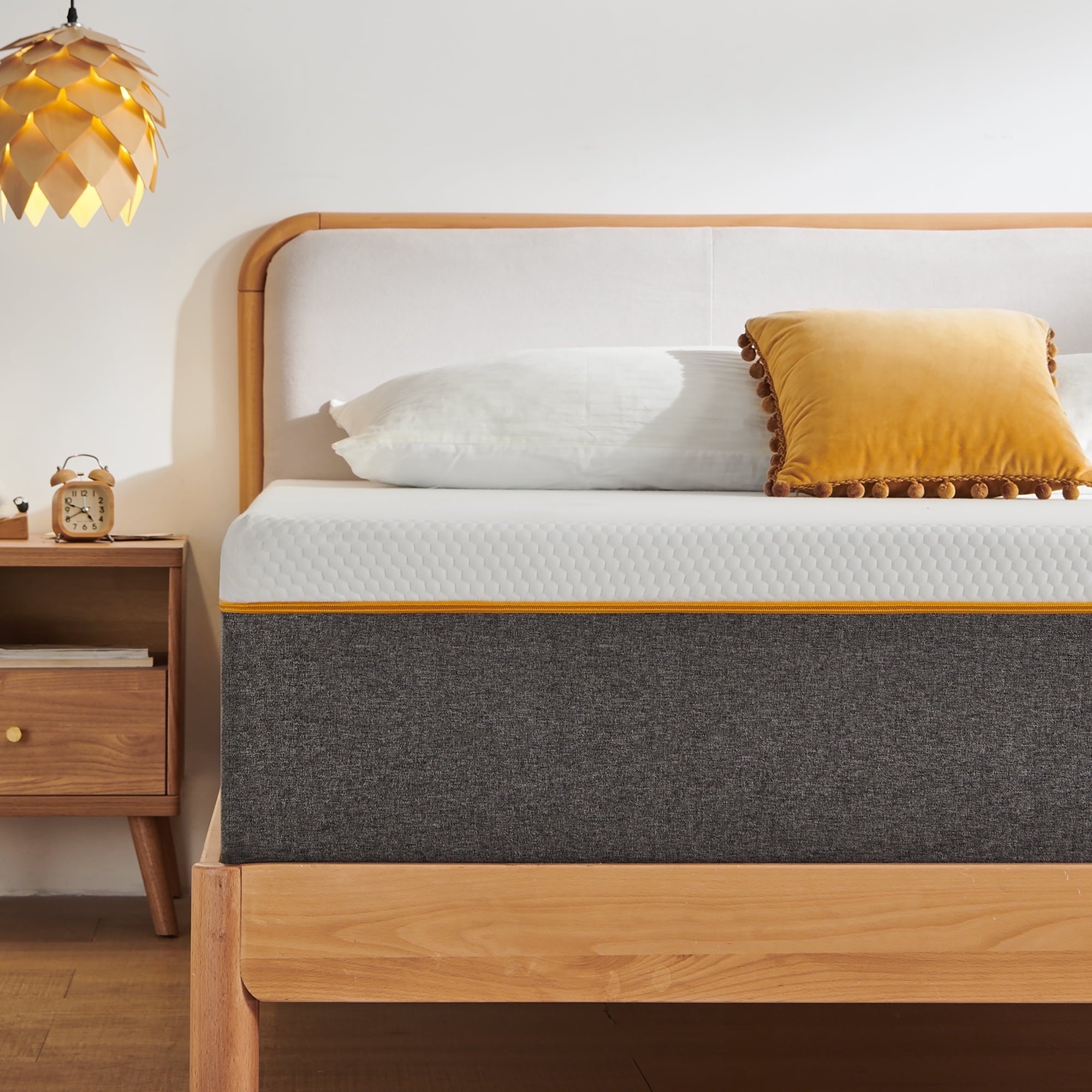 10-Queen-Mattress-Gel-Memory-Foam-Mattress-Cooling-and-Comfortable_4d20da60-e4ef-4cfc-964c-a8f0bd9986cf.696102e9512f8c7d9317896623a5d671