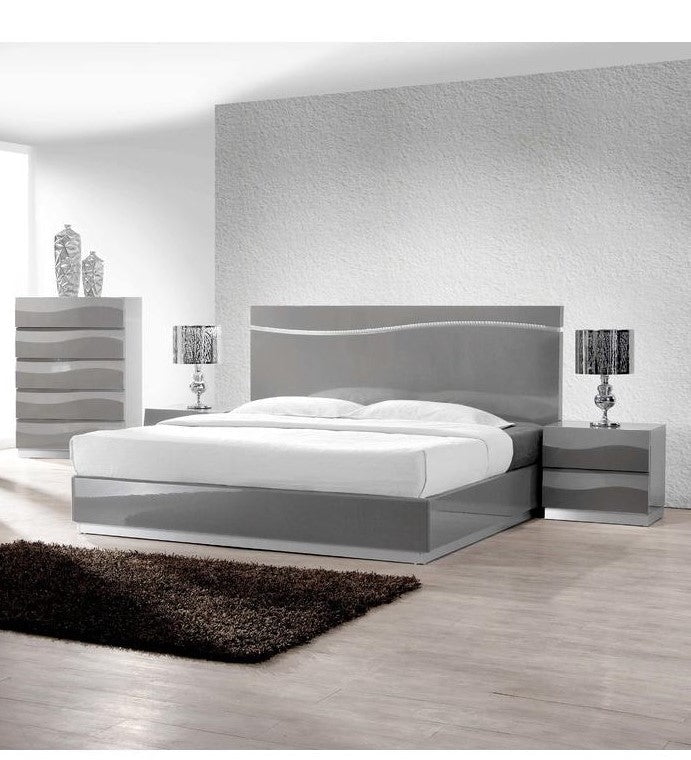 3PC-California-King-Size-Modern-Bedroom-Set-LED-Light-Platform-Bed-2-Nightstand-Gray-Lacquer-Finish-with-Silver-Base_7ecb4312-dead-4e02-bd5a-1b7306eaa60b.c4ce0c258bd7209adb875d55af701