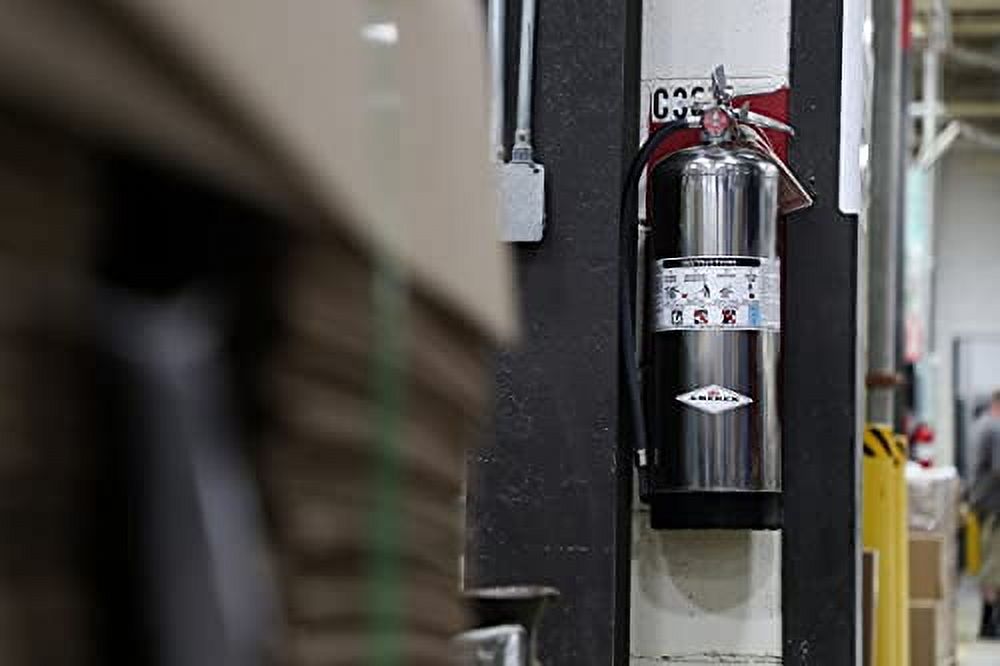 Amerex-B240-Stored-Pressure-Water-Fire-Extinguisher-2-5-Gallon-for-Class-A-Fires_1273e777-fe00-4d29-abae-15e38cce0a01.22ae77a1b3e2b1eafb10552e84ef3afc