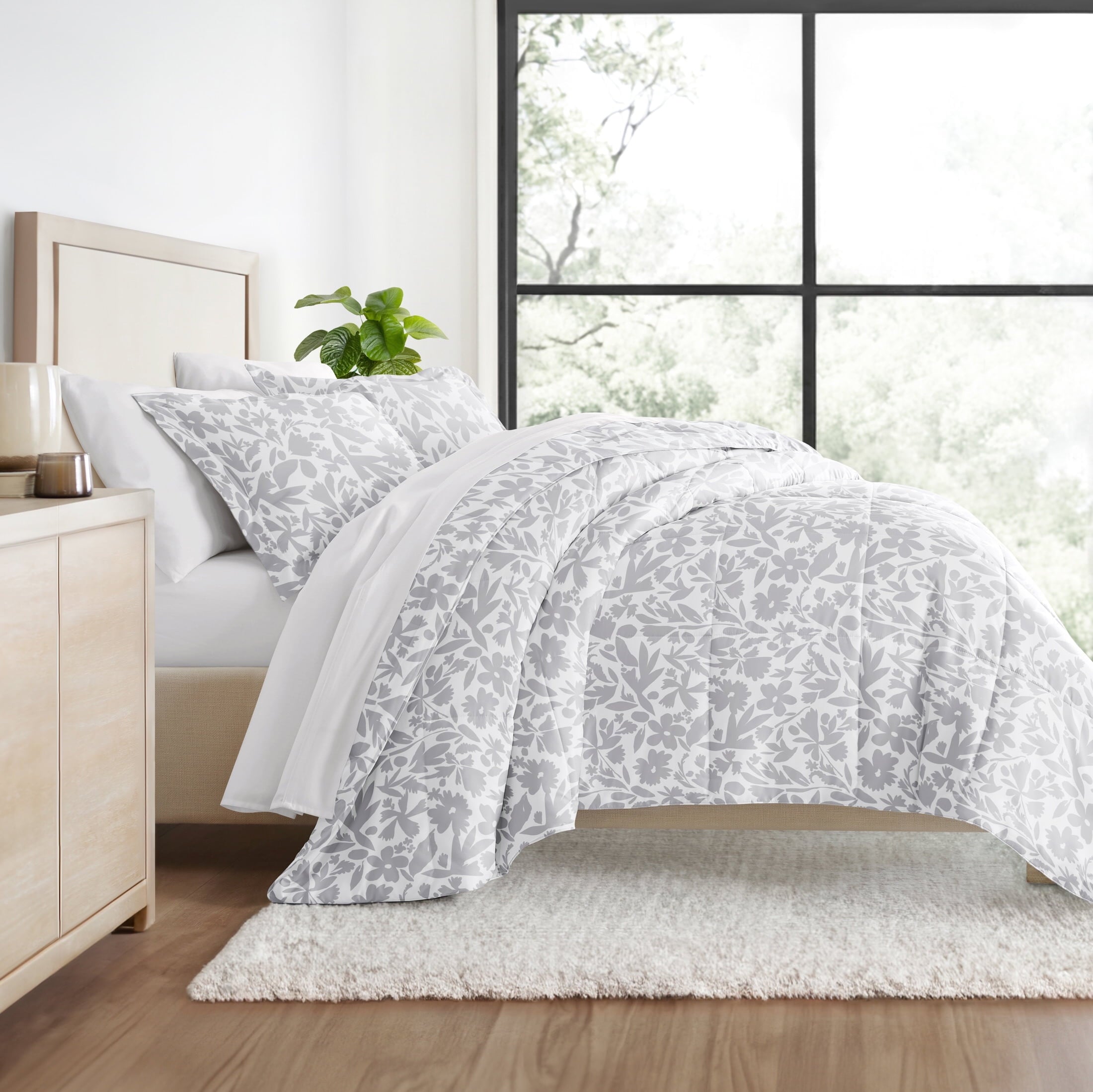 Comfort-Canopy-Light-Gray-Abstract-Farmhouse-Comforter-with-Sham-for-Queen-Size-Beds_a21439fa-7156-49d8-98b5-7cf7c77e00a3.7a877b006121a36f02fde6f698f1d03f